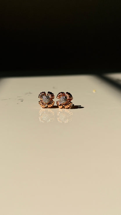 Floral stud earrings