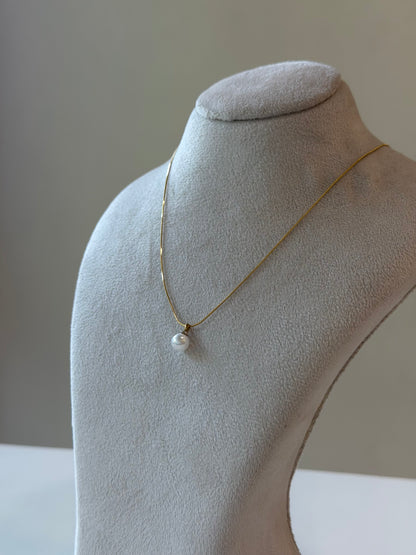 Luxe Pearl minimal necklace