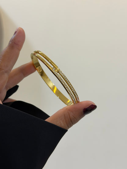 Mohi statement bracelet