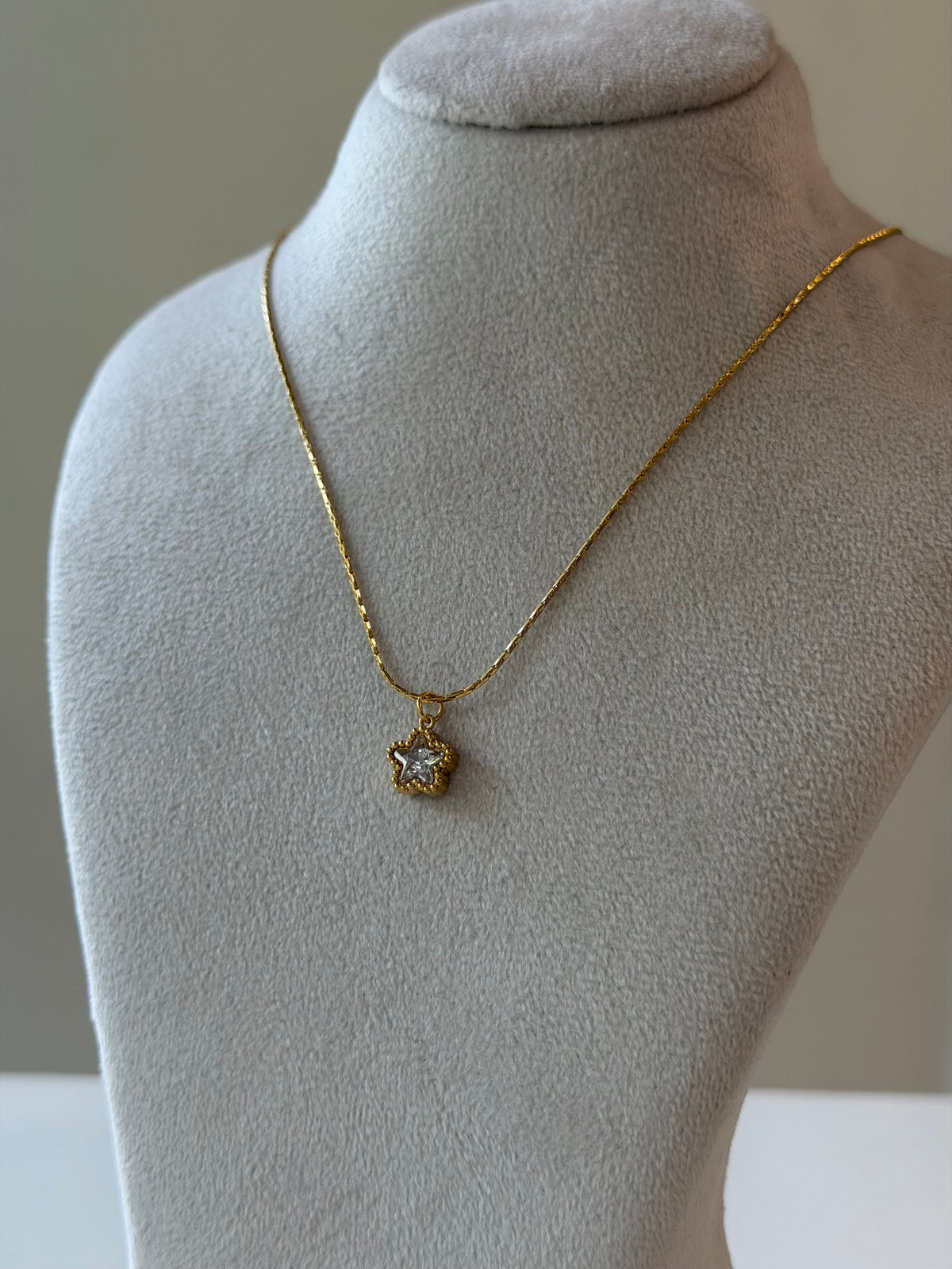 Starlight minimal necklace