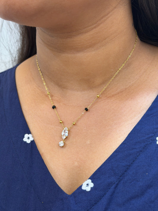 Lila mangalsutra
