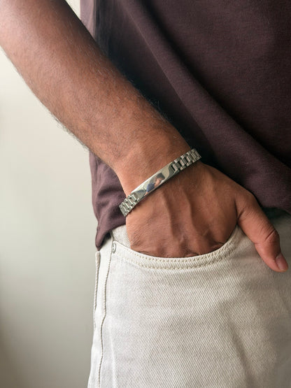 Alpha bracelet