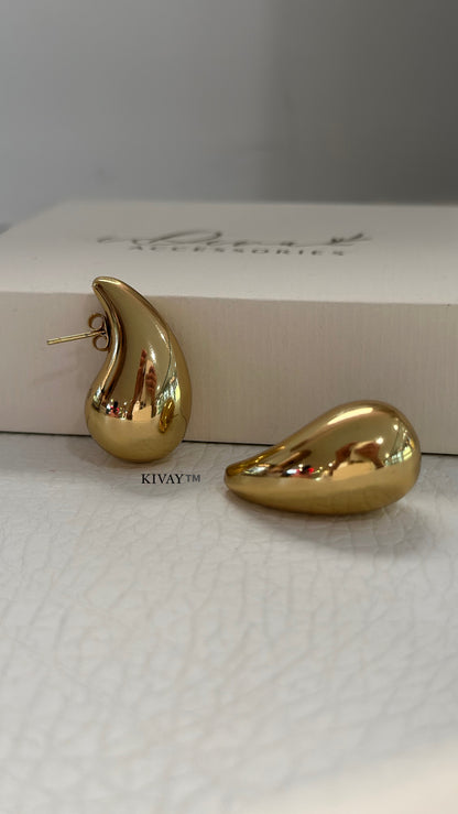 Drop earrings