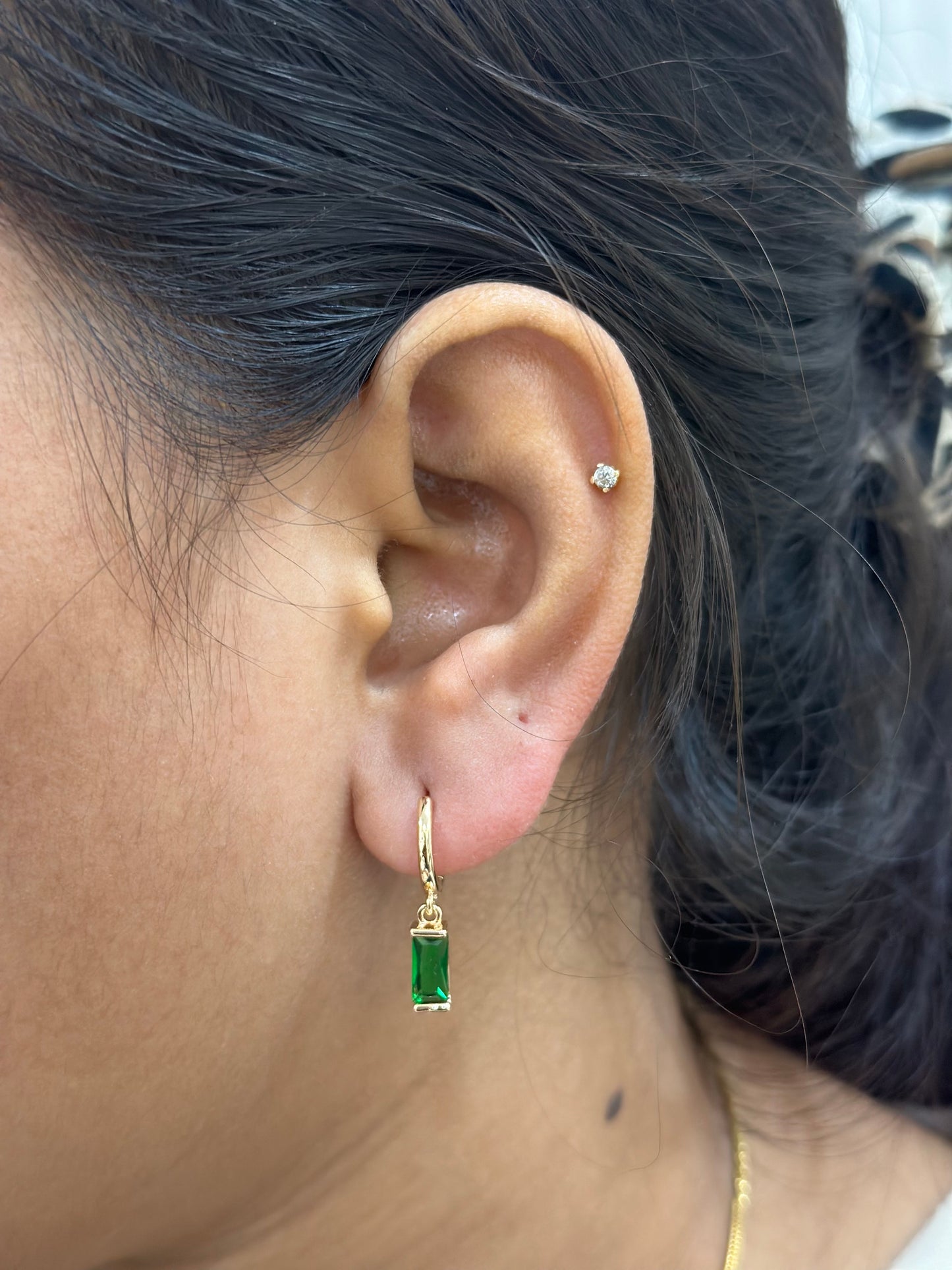 Vioni dangler earrings