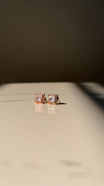 Rua stud earrings