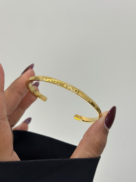Sleek adjustable band bracelet