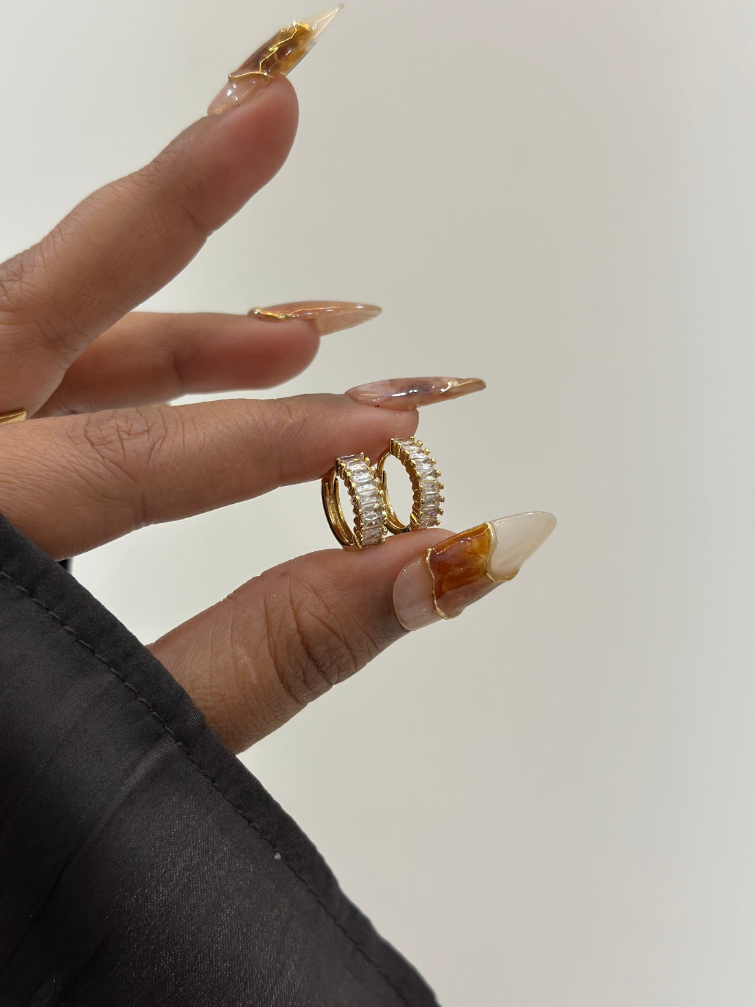 Enara dainty earrings