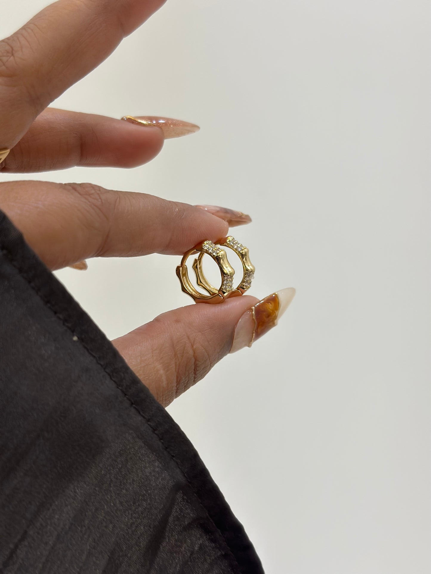 Niora delicate earrings