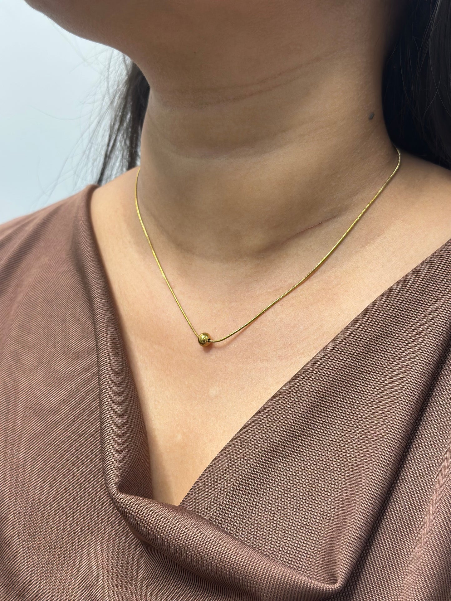 Ball pendant necklace