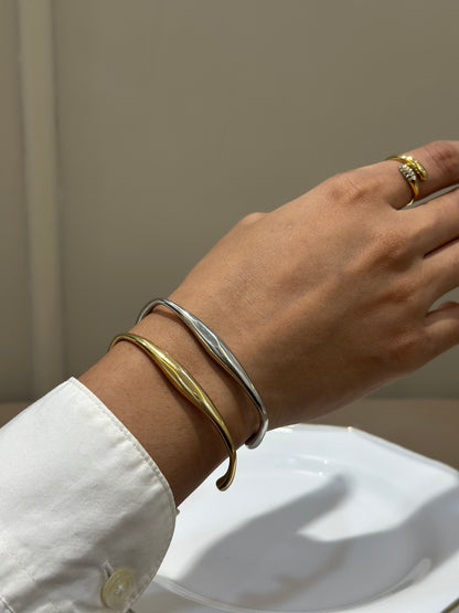 Bare statement adjustable bracelet