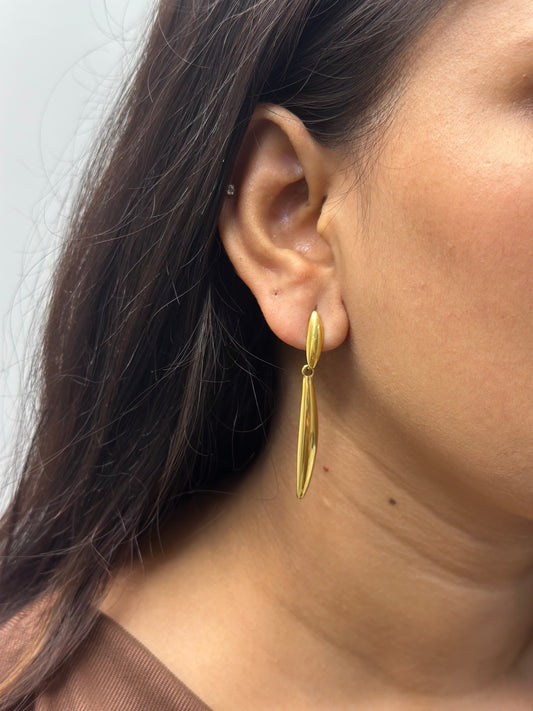 Leaflet earring