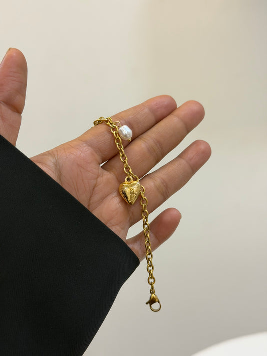 Amore pearl statement bracelet