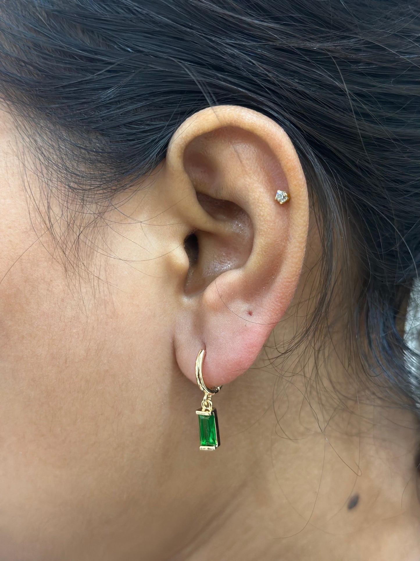 Vioni dangler earrings