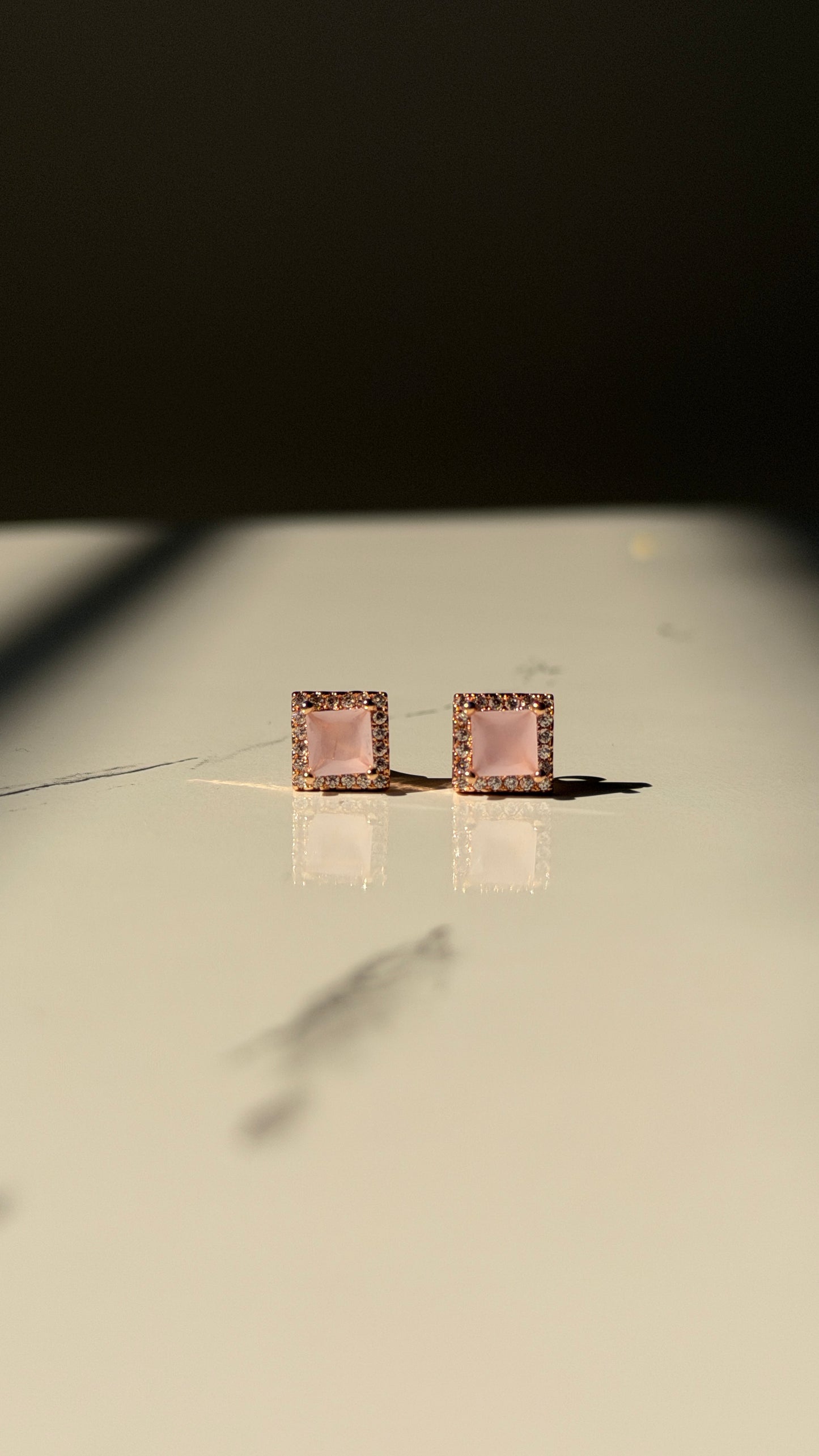 Reina stud earrings