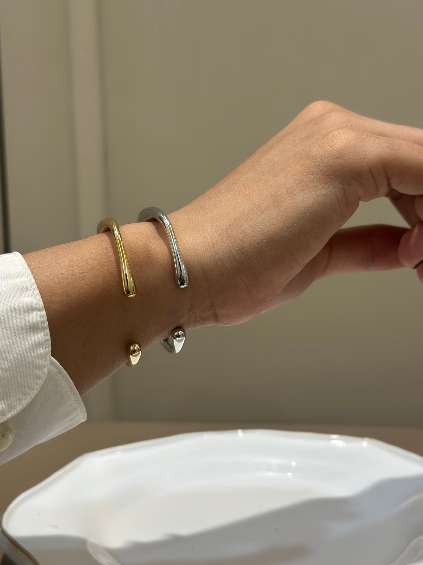 Bare statement adjustable bracelet
