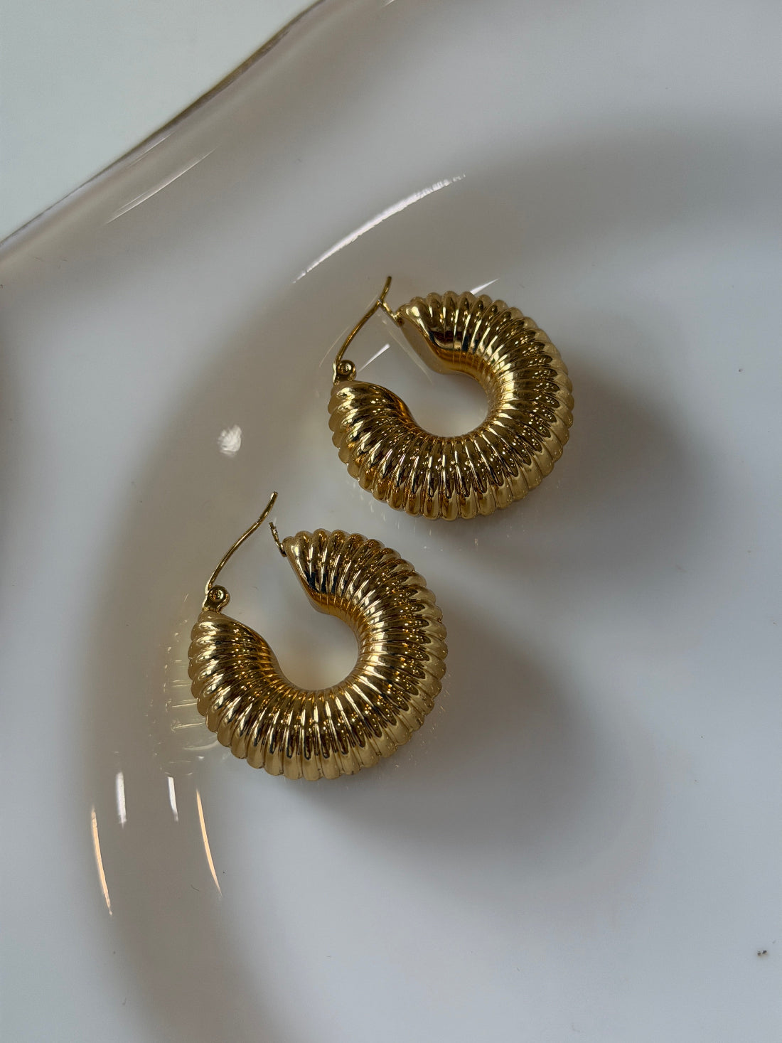 Spiral hoop earrings