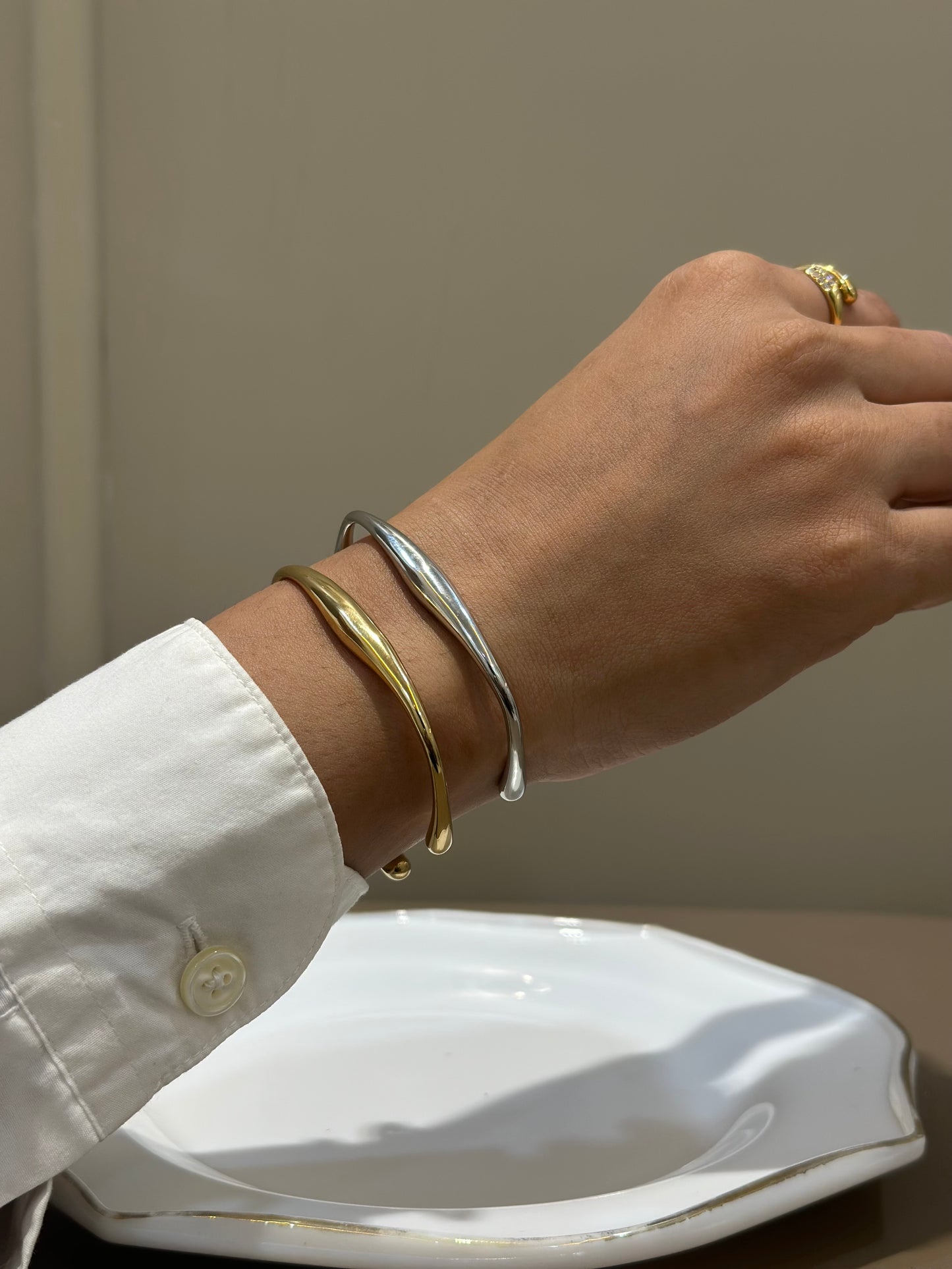 Bare statement adjustable bracelet
