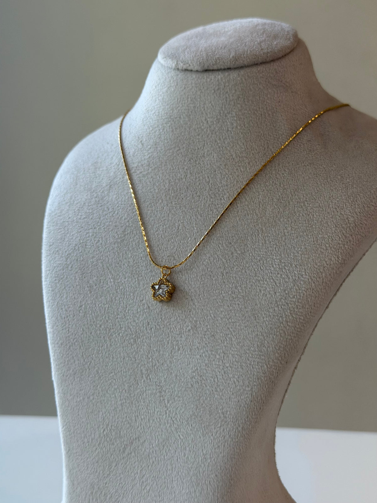 Starlight minimal necklace