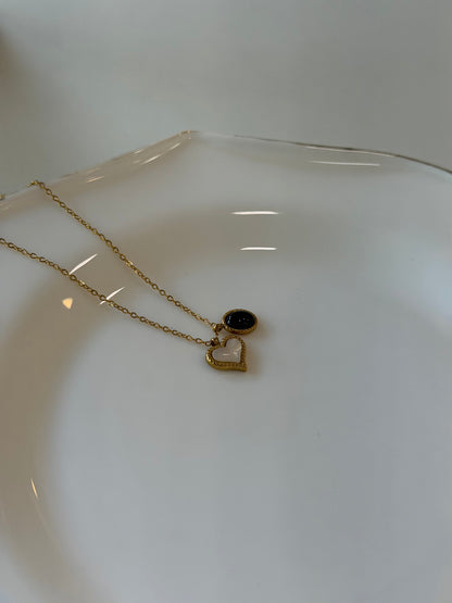 Voila heart necklace
