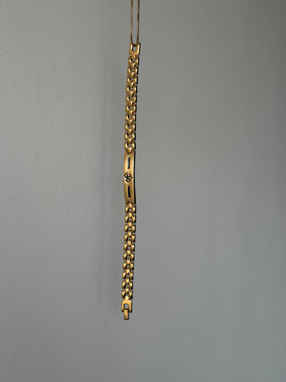 Divine om bracelet