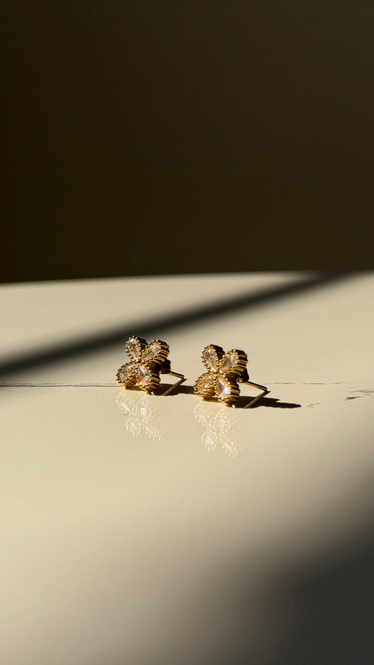 Floral stud earrings
