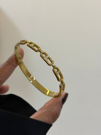 Zara minimal statement bracelet