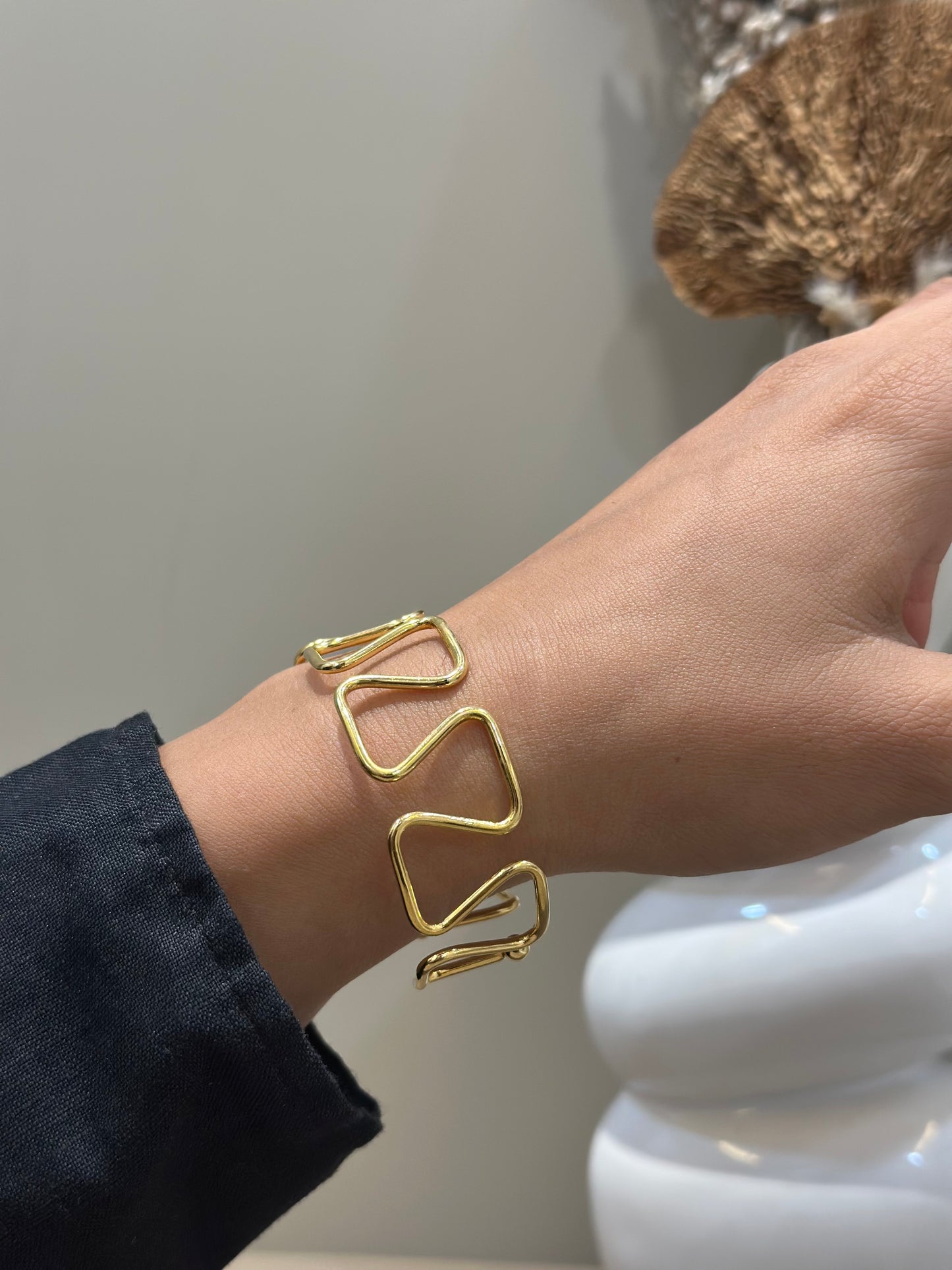 Spiral cuff bracelet