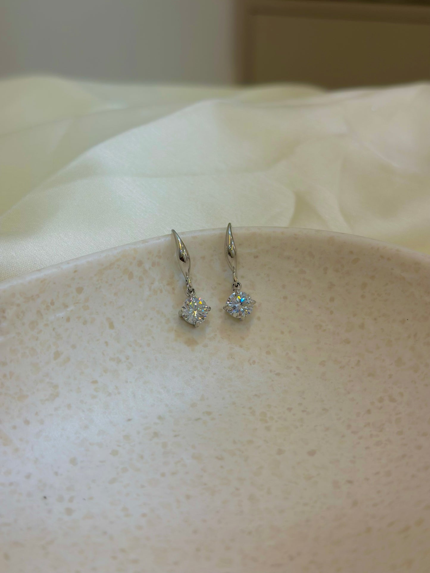 Scarlet drop earring