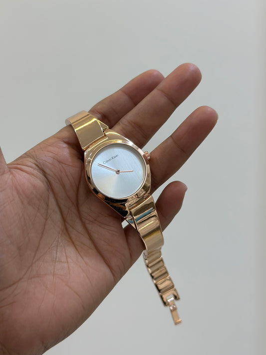 Elegant white dial watch