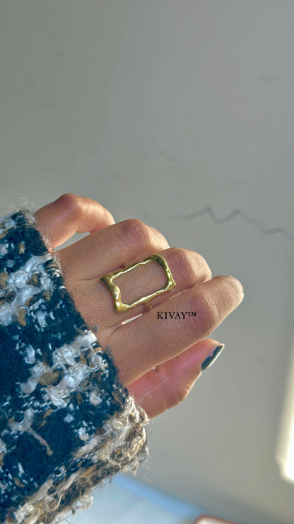 Izzy Ring