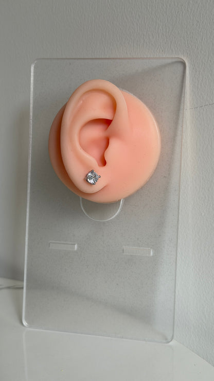 Miha Solitaire stud earrings