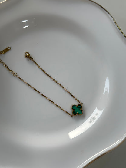 Green clover chain bracelet