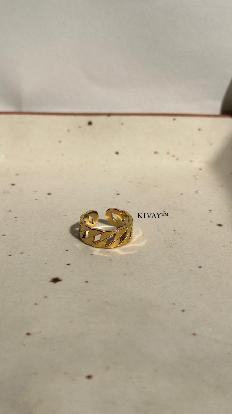Finn Ring