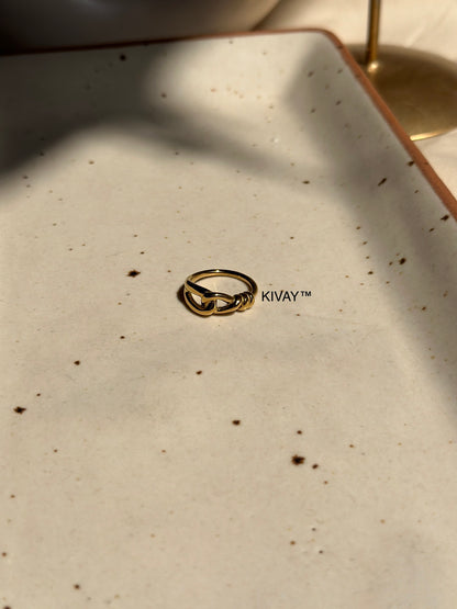 Twisted Knot Ring