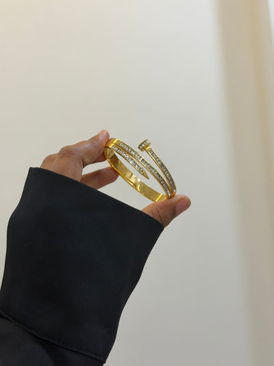 Layer nail small size luxe bracelet