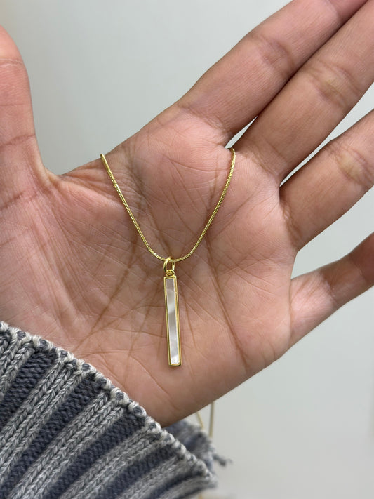 Gold bar necklace