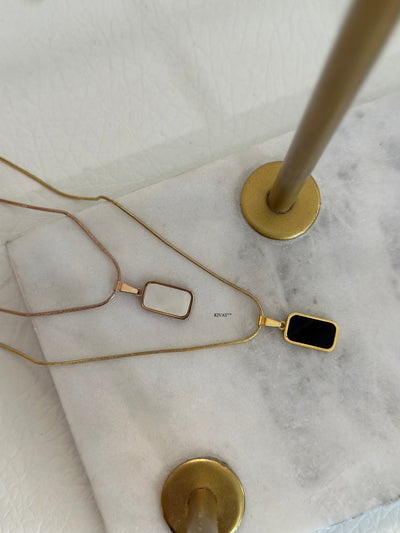 Zoe reversible necklace