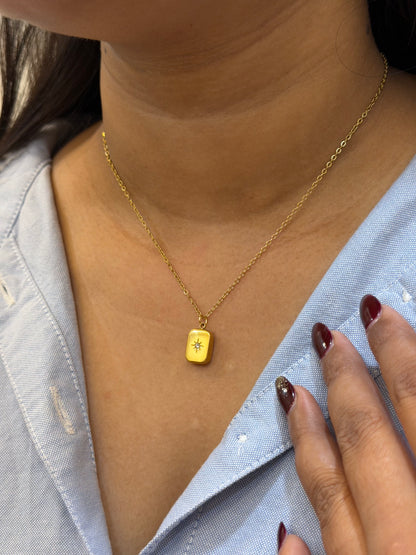 Starlight minimal chain necklace