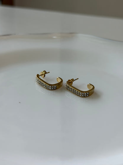 Nova delicate statement earrings