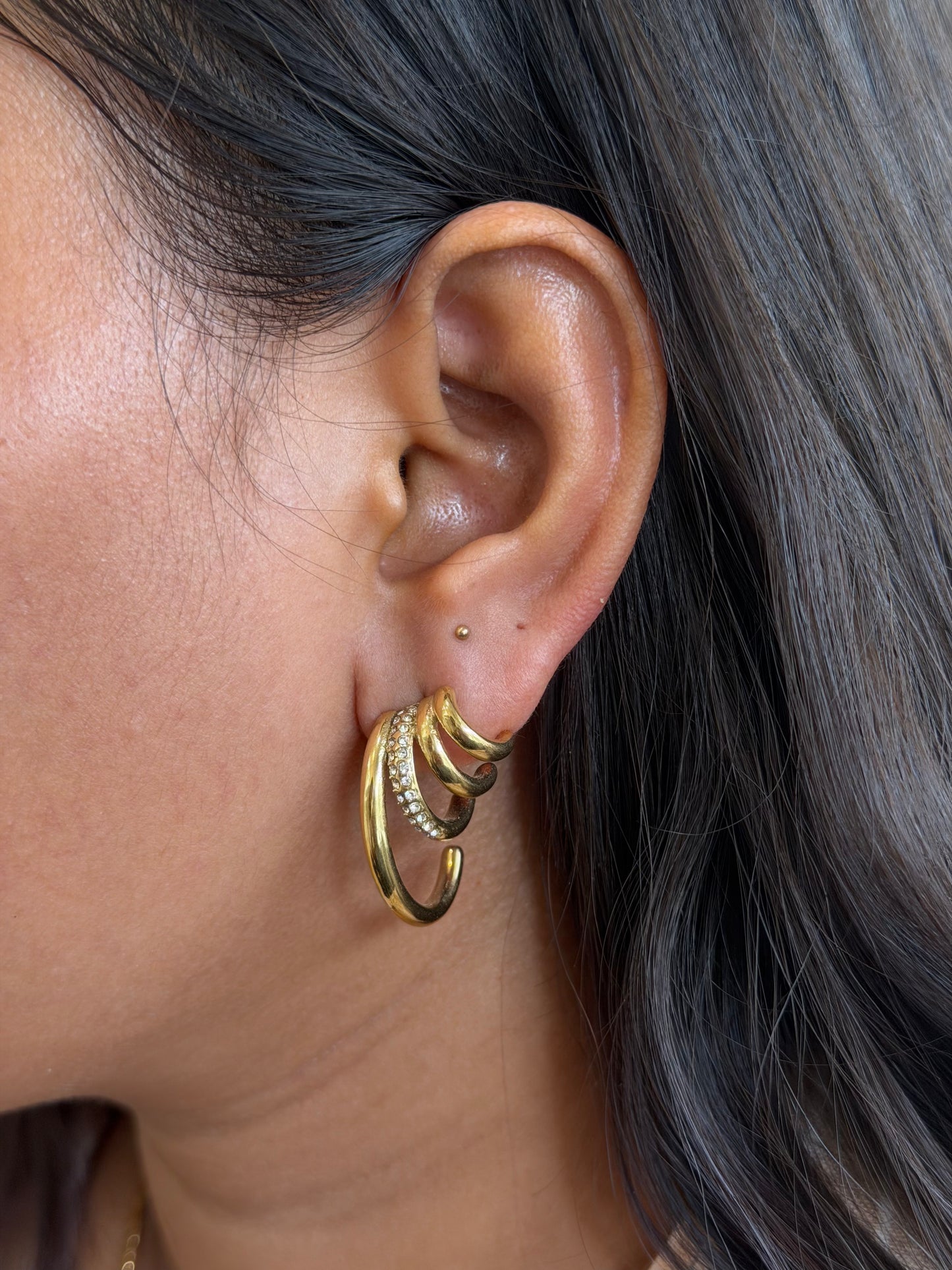 Luxe Maya multipiercing look statement earrings