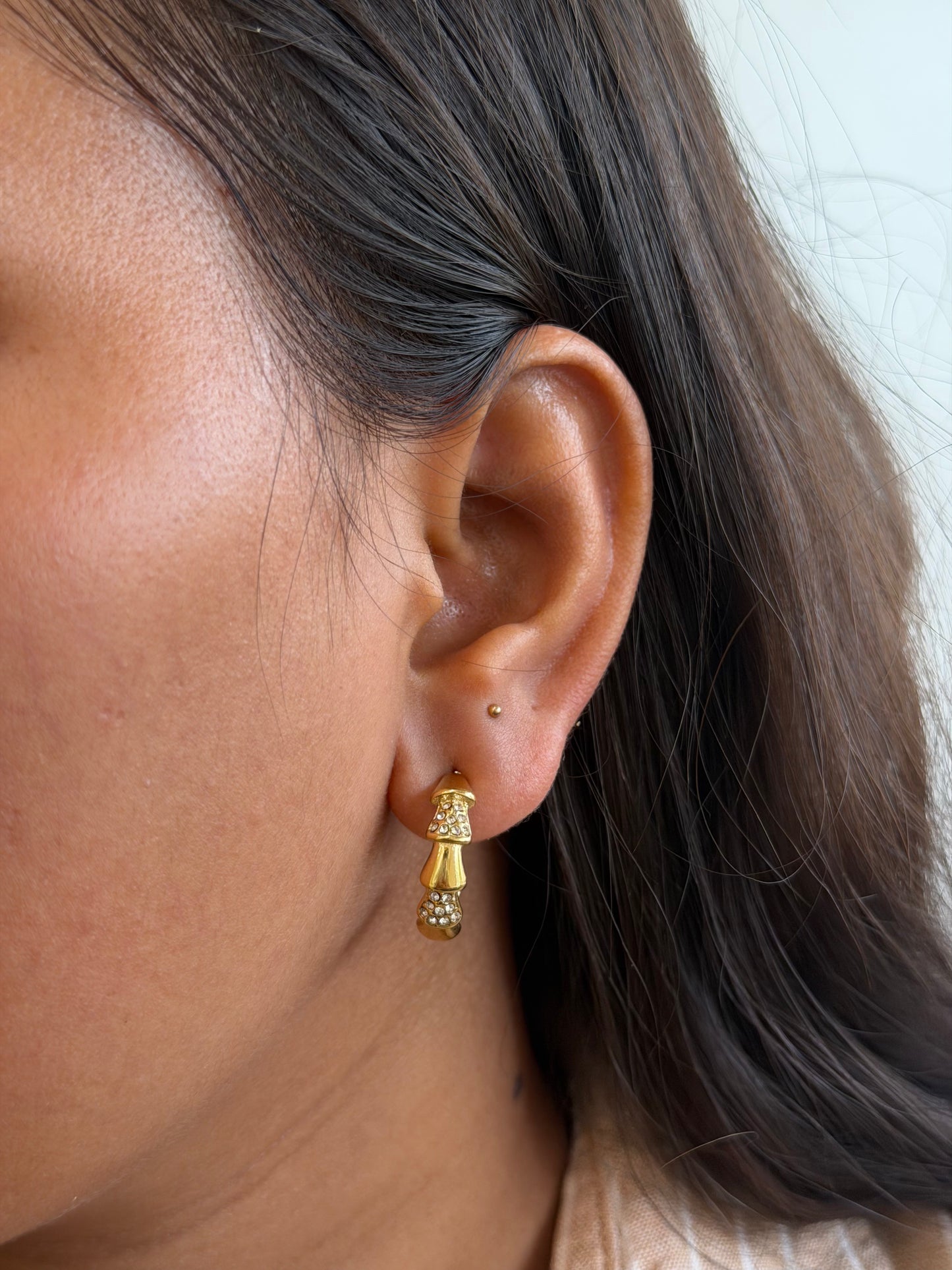 Zoya statement earring