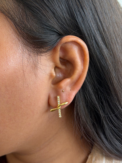 Mahi Twisted statement earring