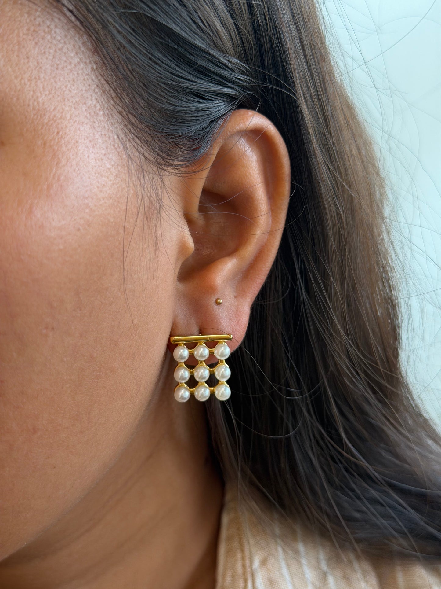 Lyra pearl statement earrings