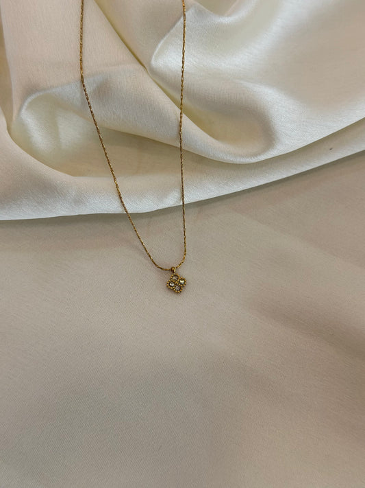 Delicate Clover Necklace