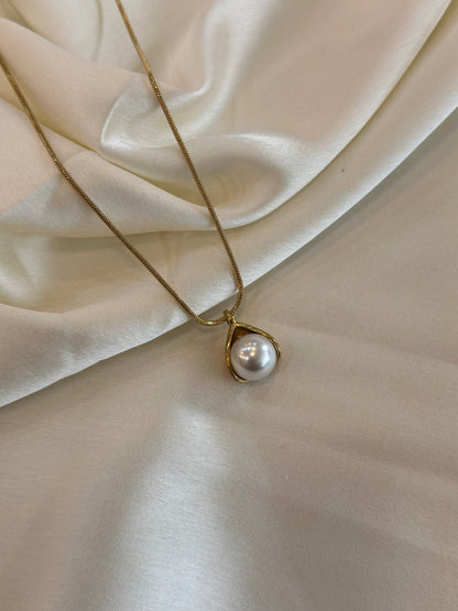 Pearl Luxe Necklace