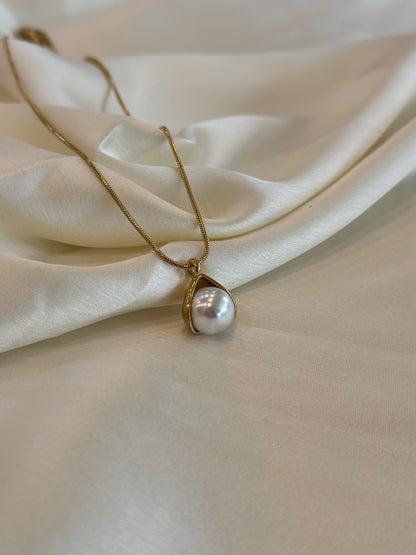 Pearl Luxe Necklace