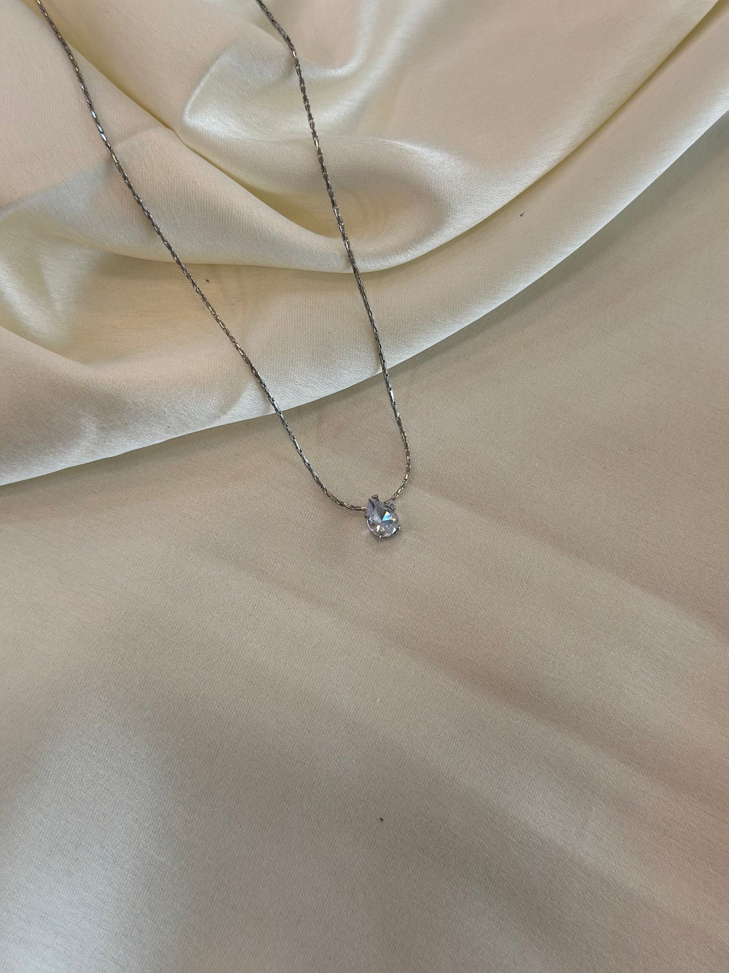 Drop Solitaire Necklace
