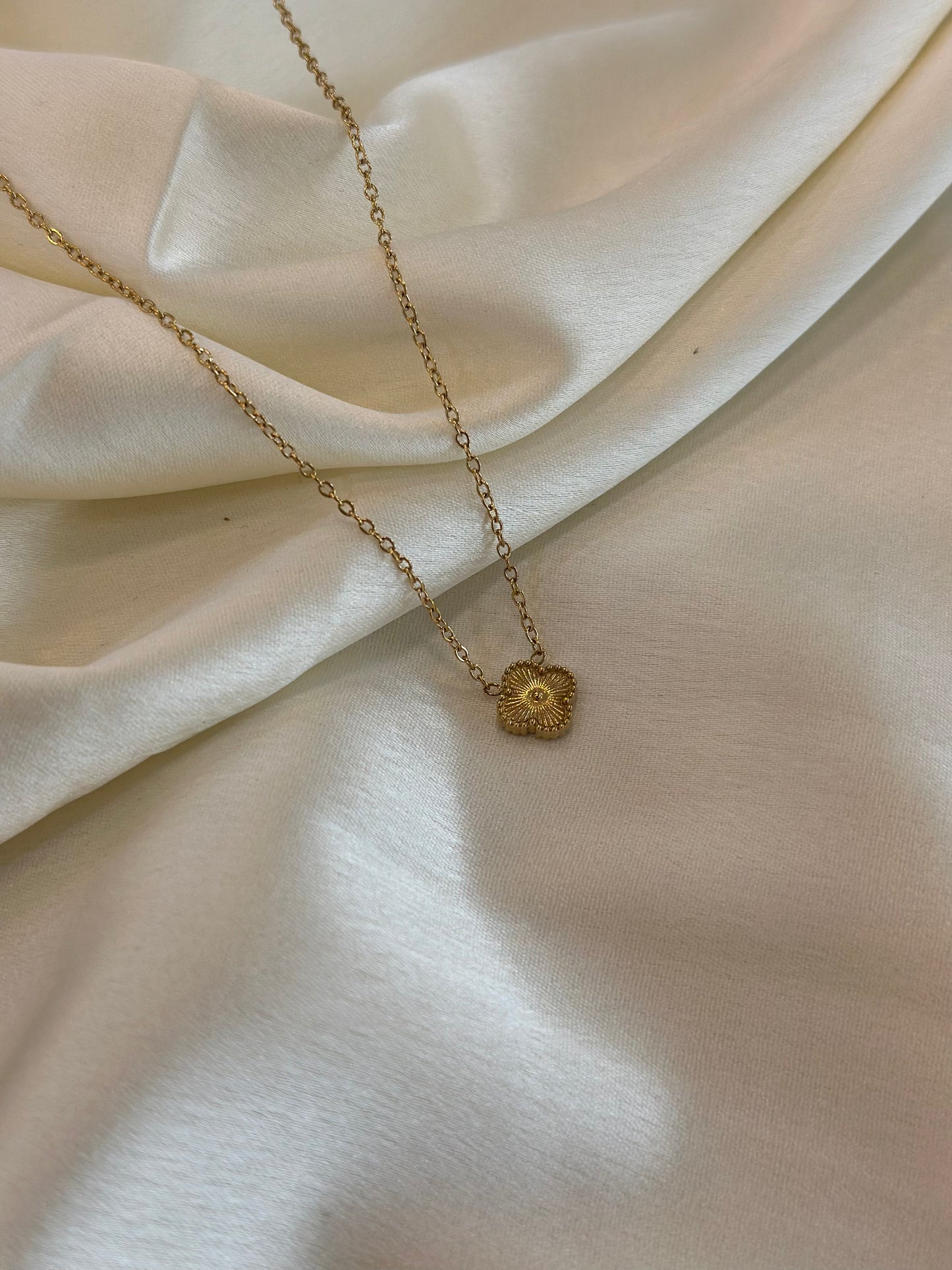 Tiny Clover Necklace