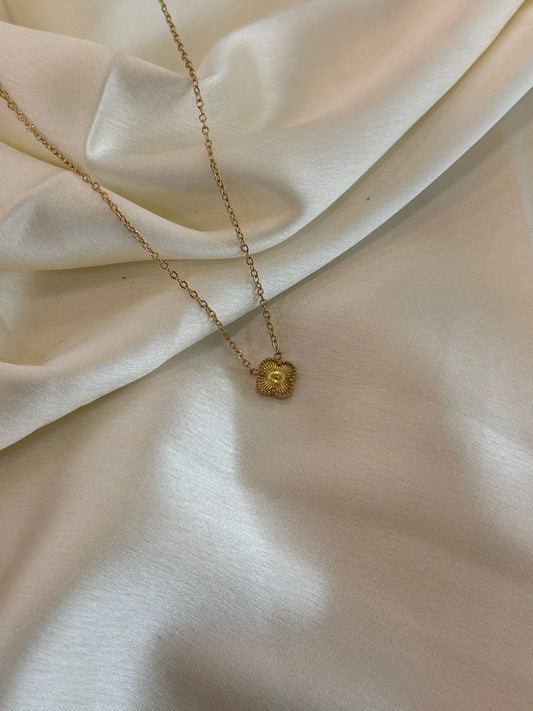 Tiny Clover Necklace