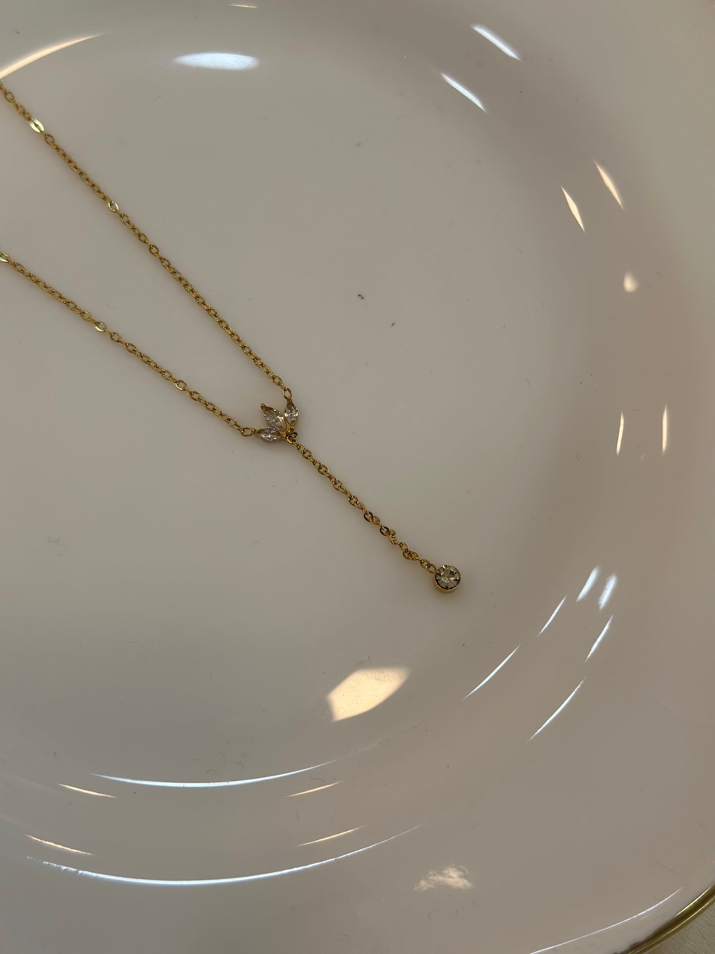Alvira Necklace